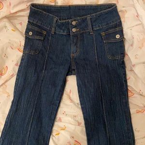 Women’s Brandy Melville agatha low rise flare jeans, size s/ 29” waist, new WOT